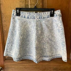 Acid wash skirt